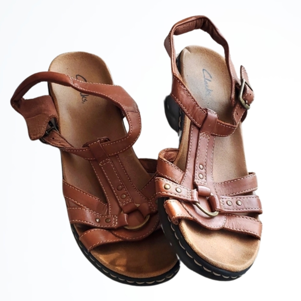 Clarks Light Brown Leather Strapey Heeled Sandals Ankle Buckle Size 10M - Picture 1 of 7